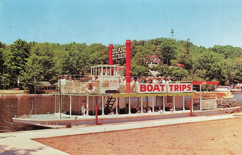 Star of Saugatuck Boat Cruises - Postcard (newer photo)